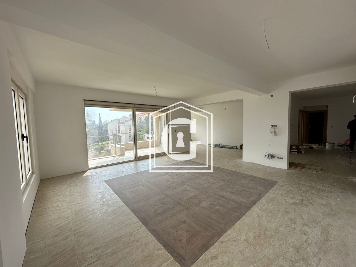 Апартаменты в Бечичи, Черногория, 150 м² - фото 3