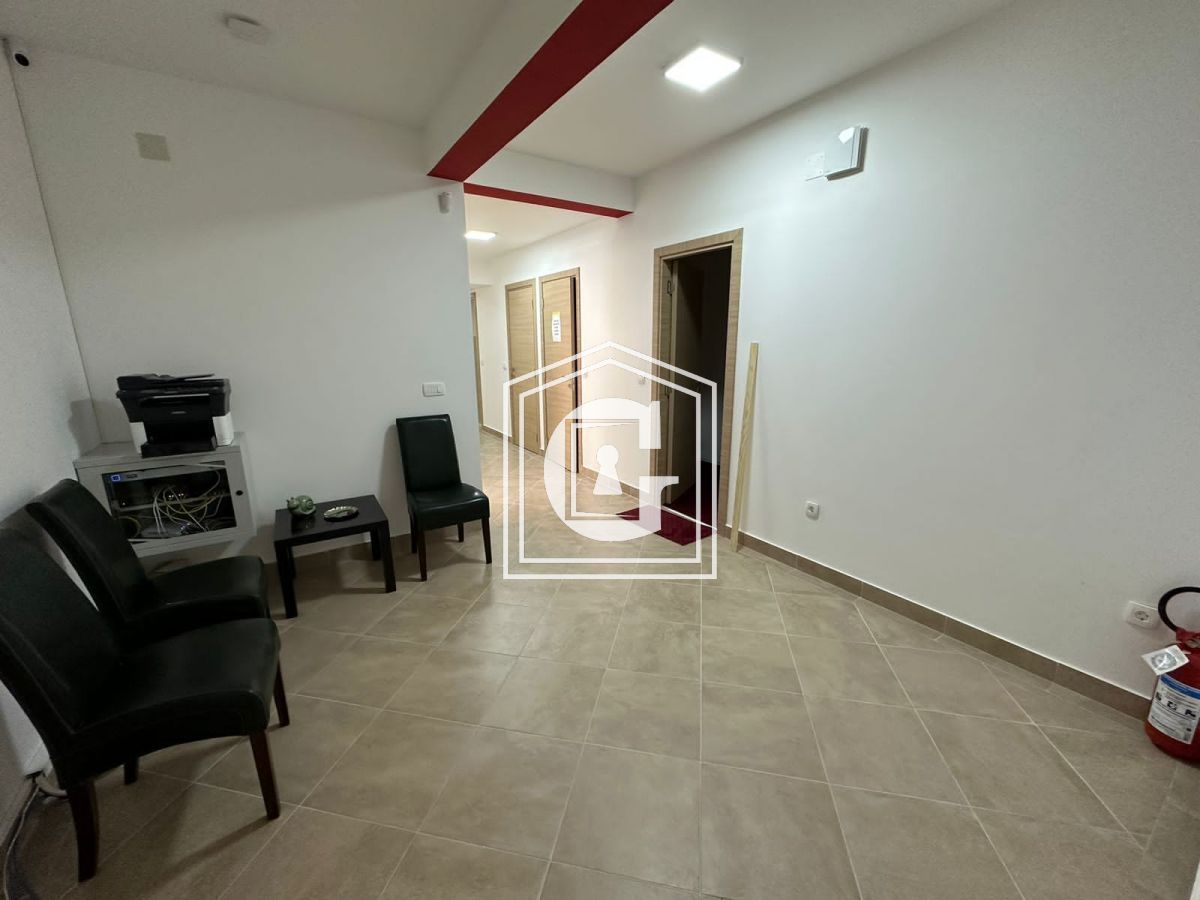 Коммерческая недвижимость в Бечичи, Черногория, 127 м² - фото 4