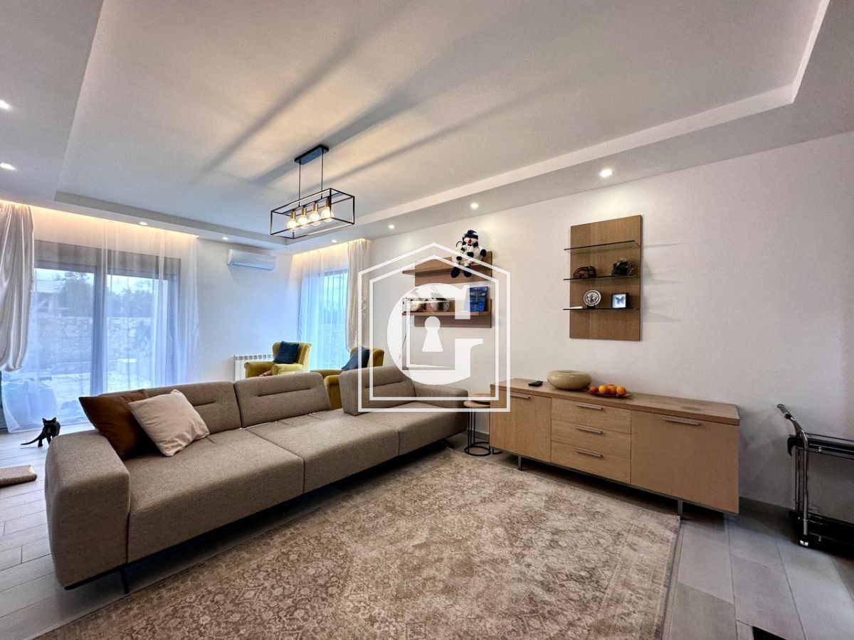 Вилла в Кримовице, Черногория, 200 м² - фото 9