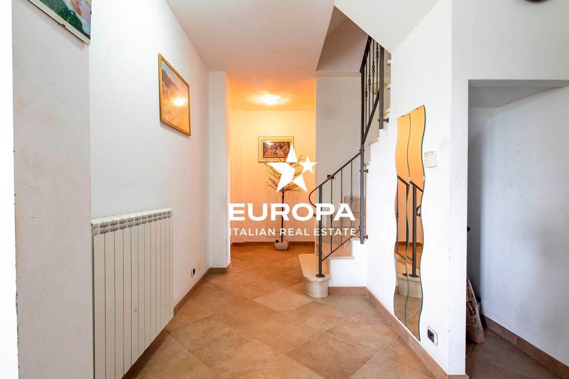 Вилла в Сан-Ремо, Италия, 200 м² - фото 15