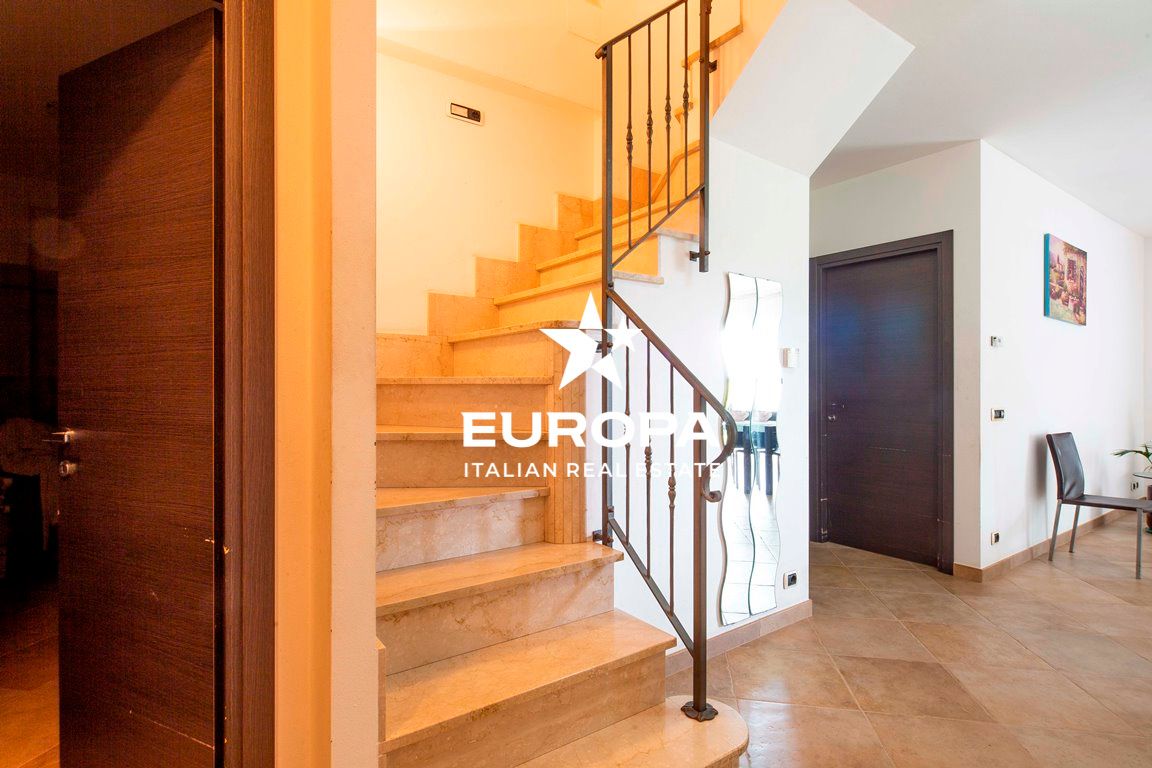 Вилла в Сан-Ремо, Италия, 200 м² - фото 16