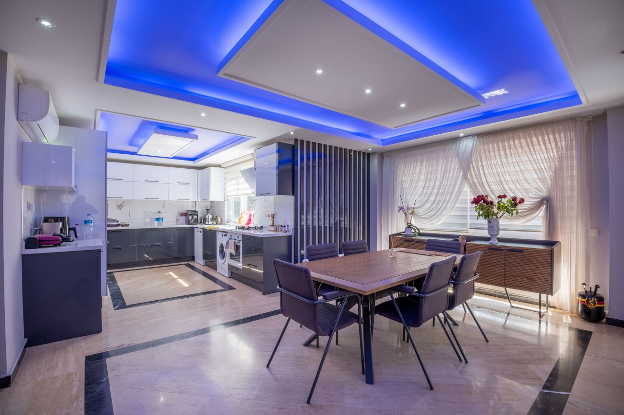 Вилла в Алании, Турция, 320 м² - фото 1