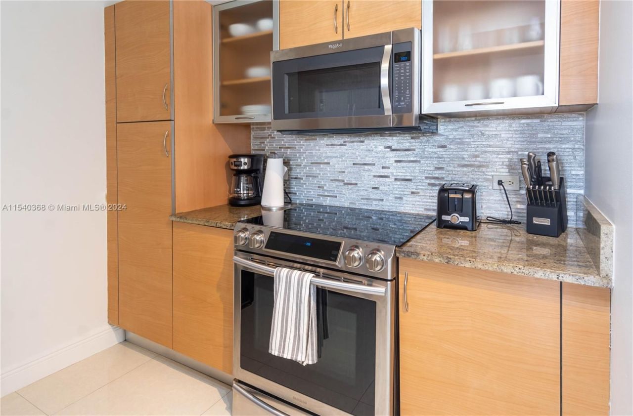 Квартира в Майами, США, 130 м² - фото 7