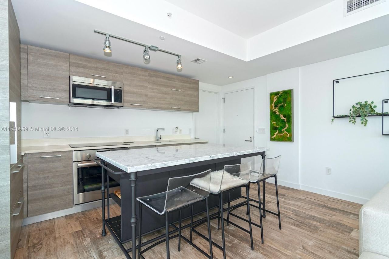 Квартира в Майами, США, 65 м² - фото 6