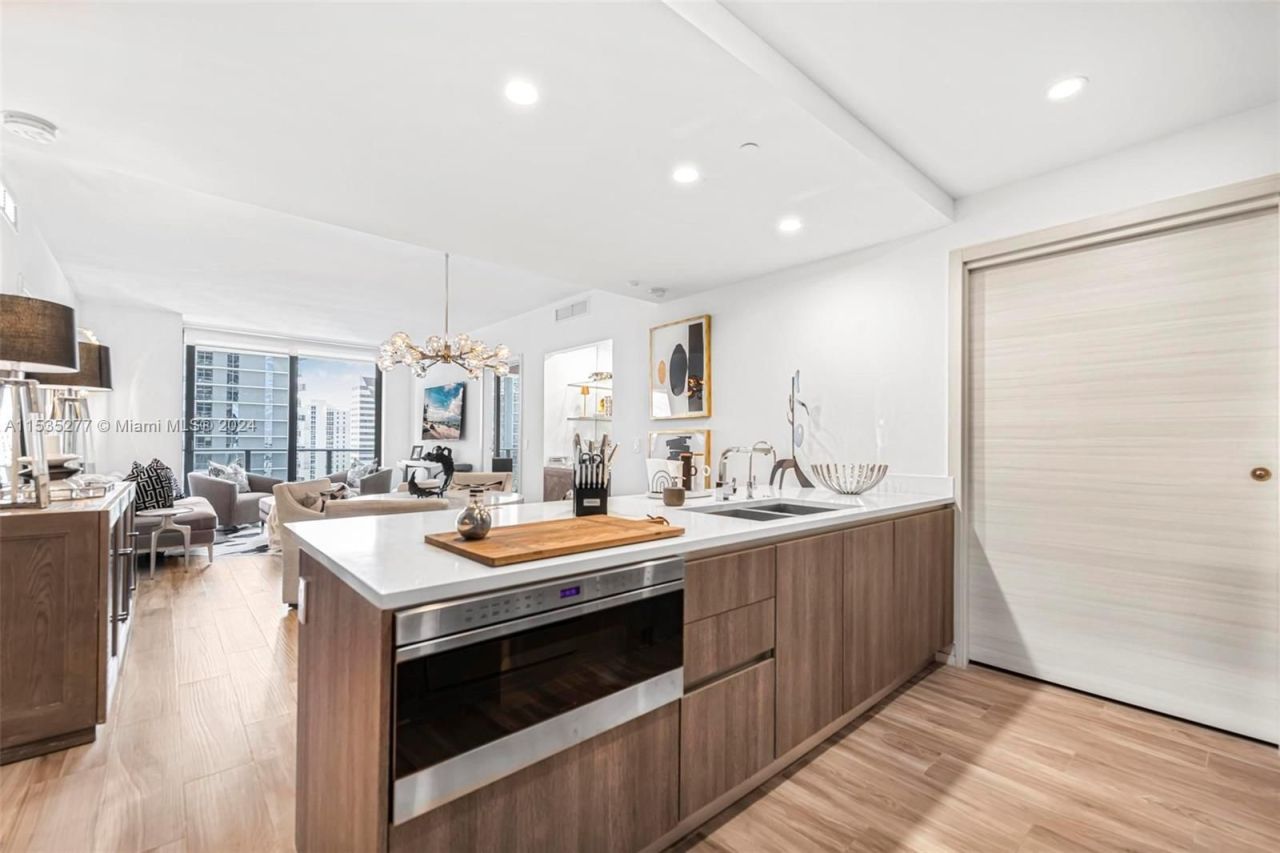 Квартира в Майами, США, 120 м² - фото 7