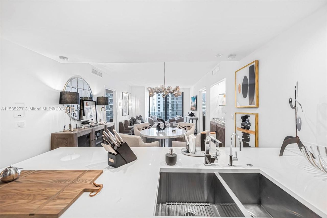 Квартира в Майами, США, 120 м² - фото 8