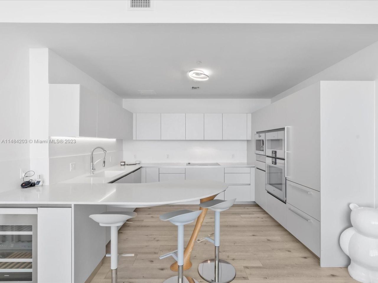 Квартира в Майами, США, 110 м² - фото 11