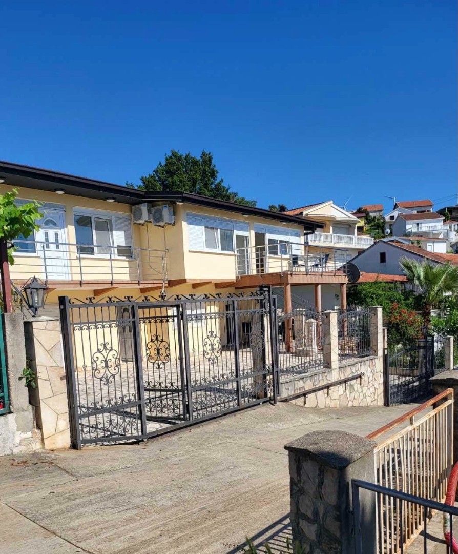 Отель, гостиница в Утехе, Черногория, 188 м² - фото 2