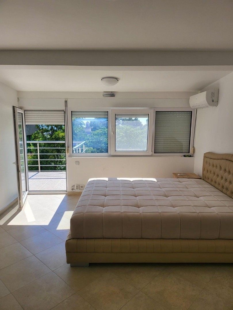 Отель, гостиница в Утехе, Черногория, 188 м² - фото 11