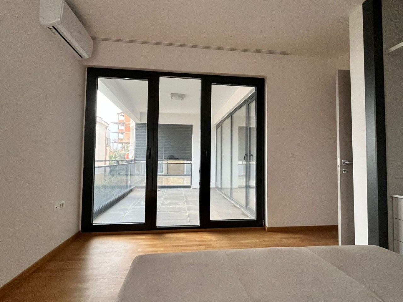 Квартира в Святом Стефане, Черногория, 133 м² - фото 15