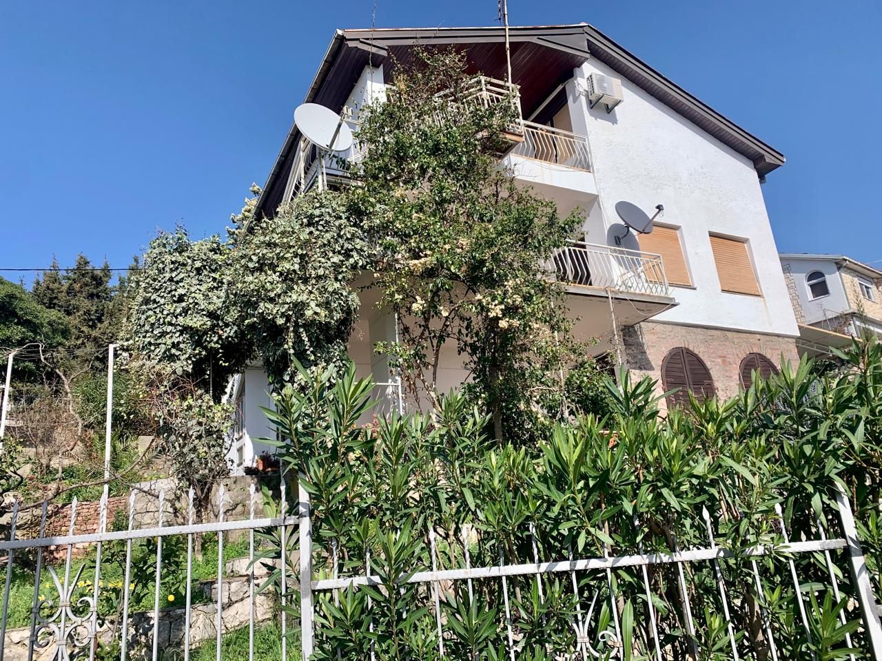 Дом в Добра Воде, Черногория, 240 м² - фото 2