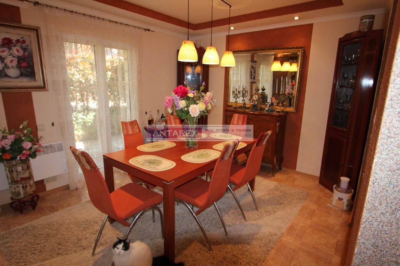 Вилла в Кумборе, Черногория, 210 м² - фото 5