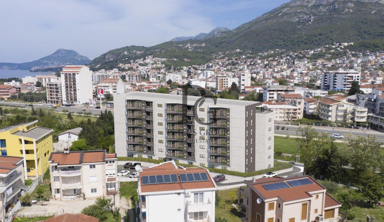 Квартира в Баре, Черногория, 45 м2 - фото 1