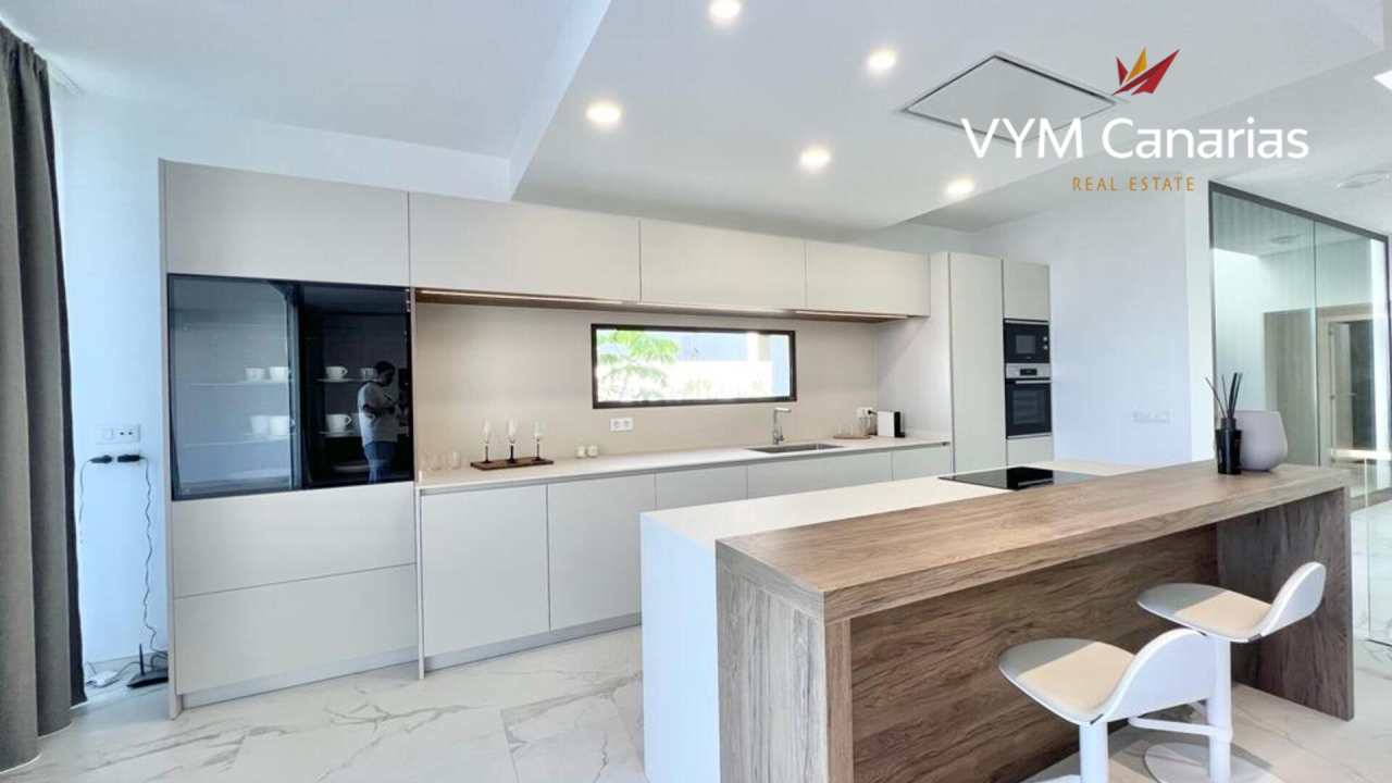 Вилла на Тенерифе, Испания, 497.55 м² - фото 13