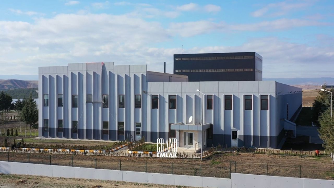 Коммерческая недвижимость в Афьоне, Турция, 42 588 м² - фото 3