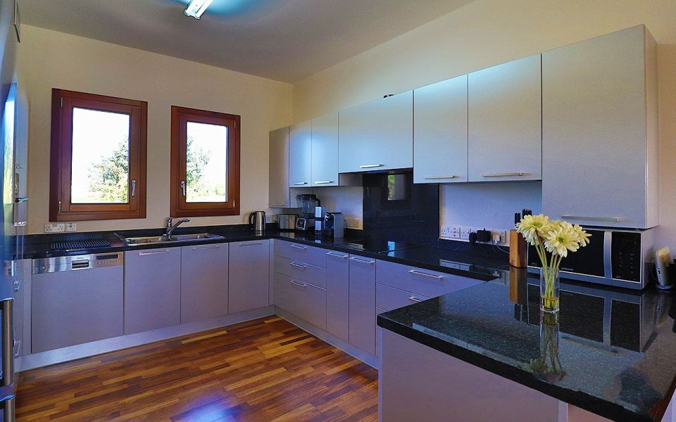 Вилла в Пафосе, Кипр, 200 м² - фото 13