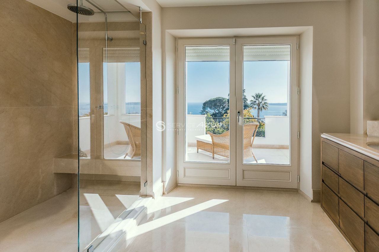 Вилла в Каннах, Франция, 380 м² - фото 18