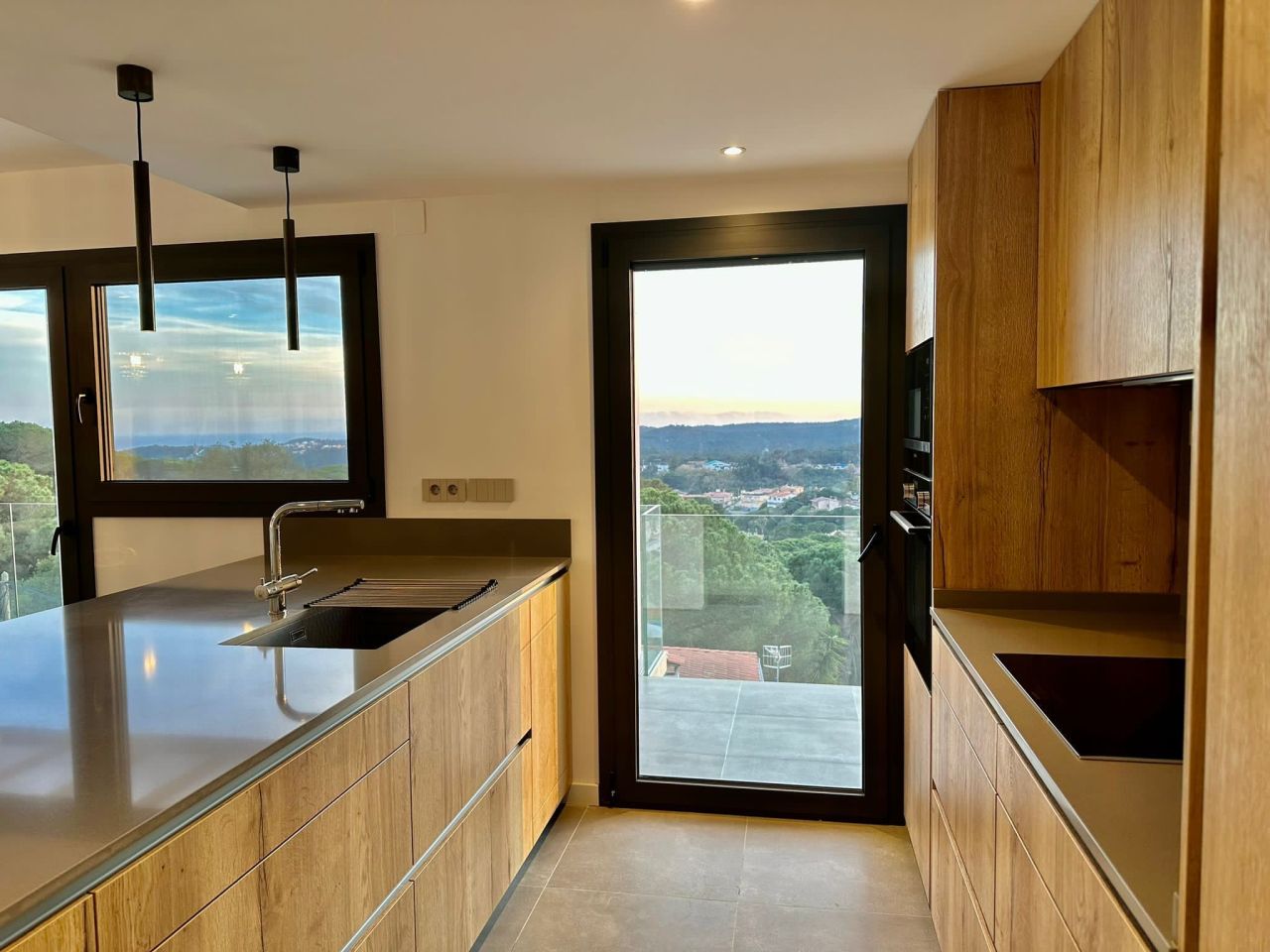 Дом на Льорет-де-Мар, Испания, 387 м² - фото 3