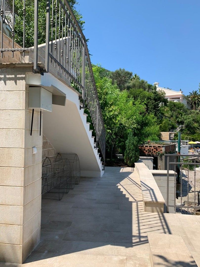 Вилла в Херцег-Нови, Черногория, 230 м² - фото 18