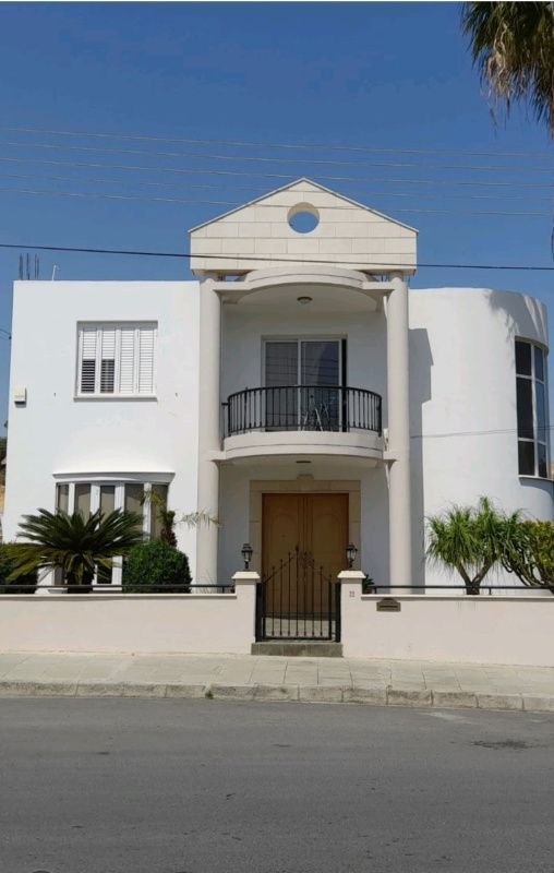 Дом в Лимасоле, Кипр, 253 м2 - фото 1