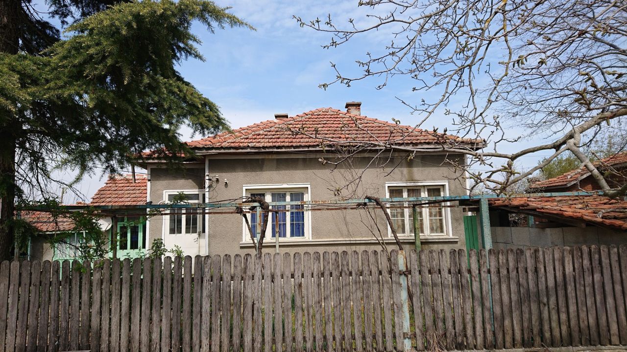 Дом в Бяле, Болгария, 90 м2 - фото 1