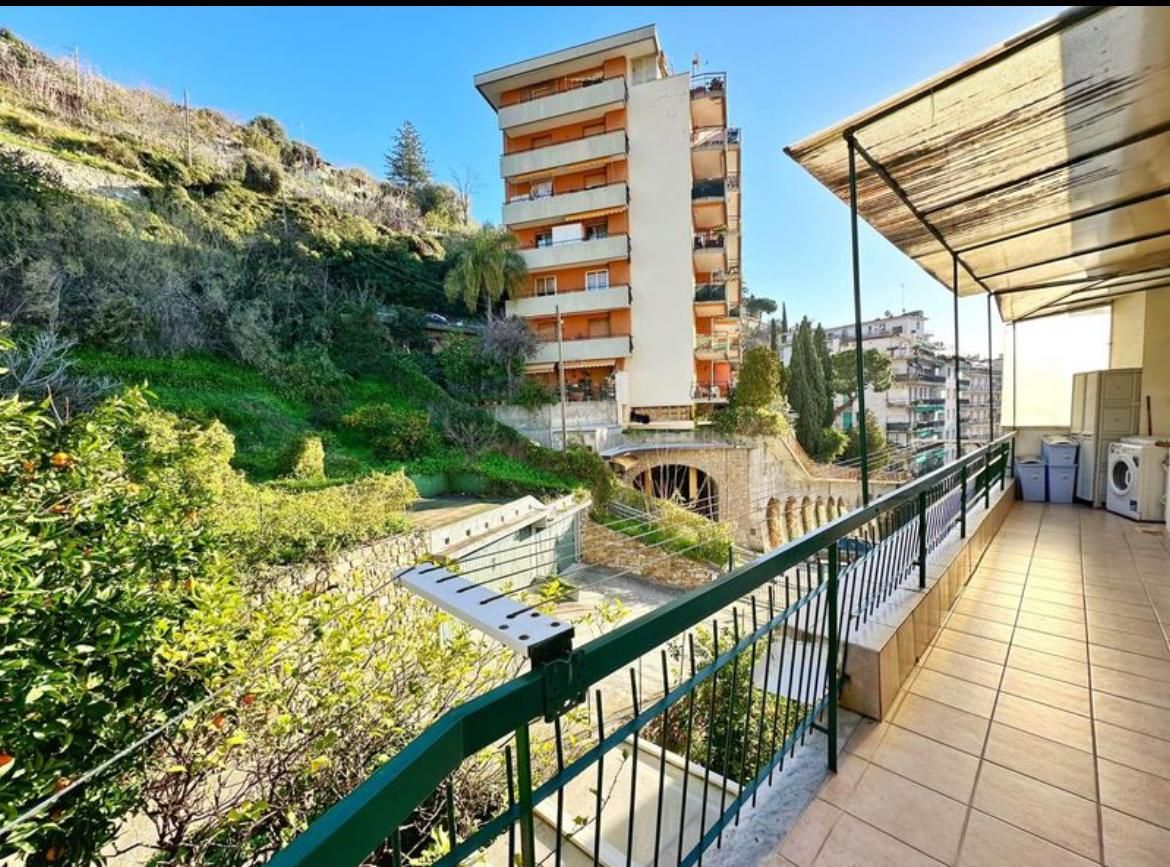 Апартаменты в Сан-Ремо, Италия, 60 м² - фото 2