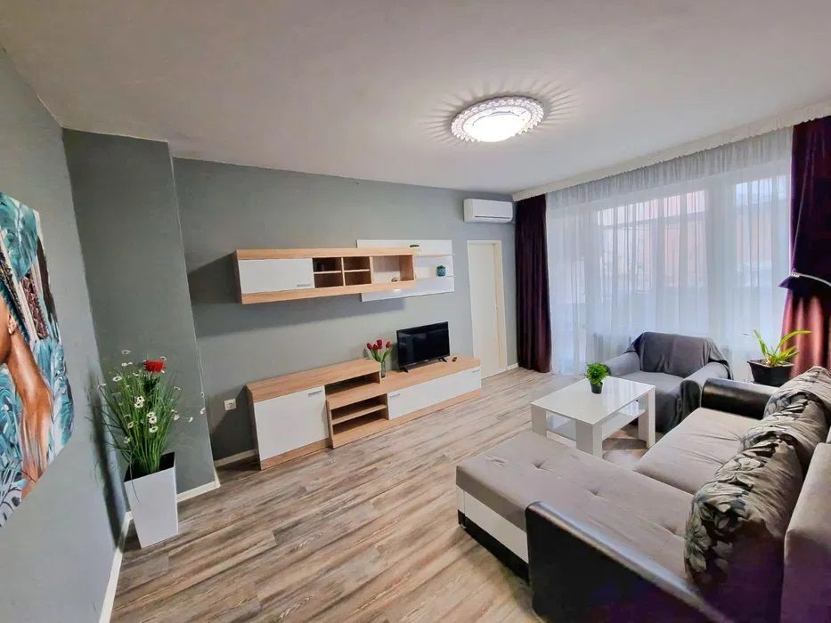 Квартира в Левски, Болгария, 65 м2 - фото 1