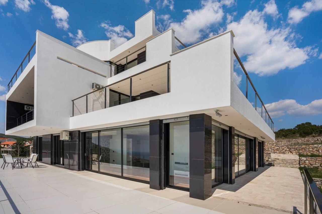 Вилла в Будве, Черногория, 1 150 м² - фото 2