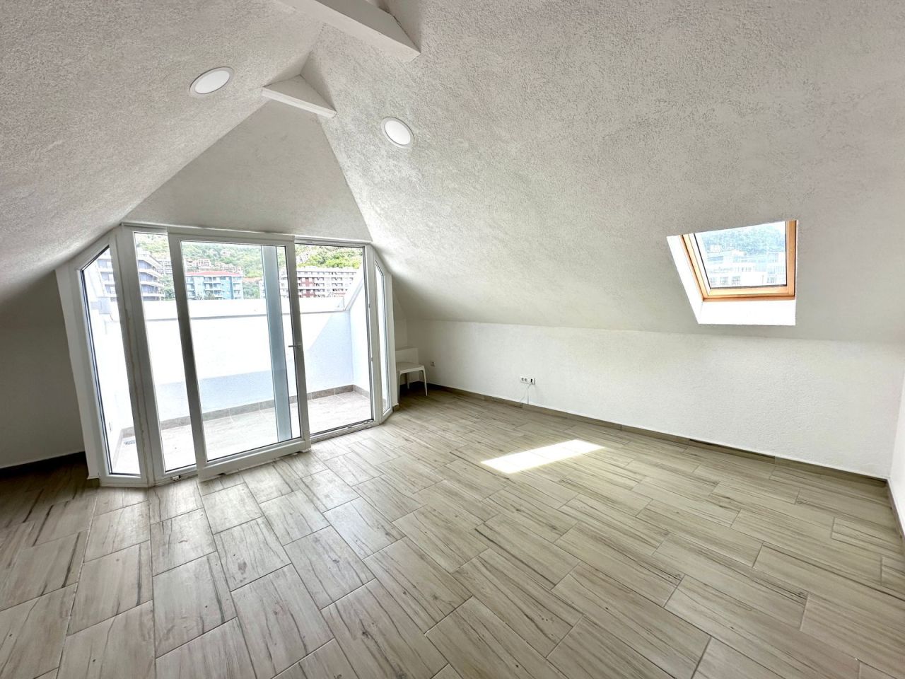 Квартира в Будве, Черногория, 58 м² - фото 2