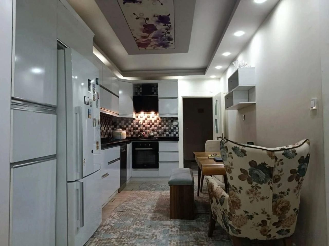 Квартира в Меркезе, Турция, 185 м2 - фото 1