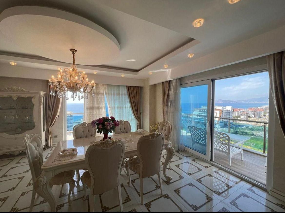 Пентхаус в Алании, Турция, 220 м² - фото 1