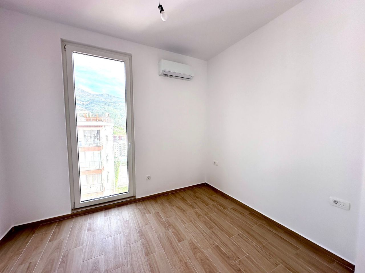 Квартира в Будве, Черногория, 69 м² - фото 11