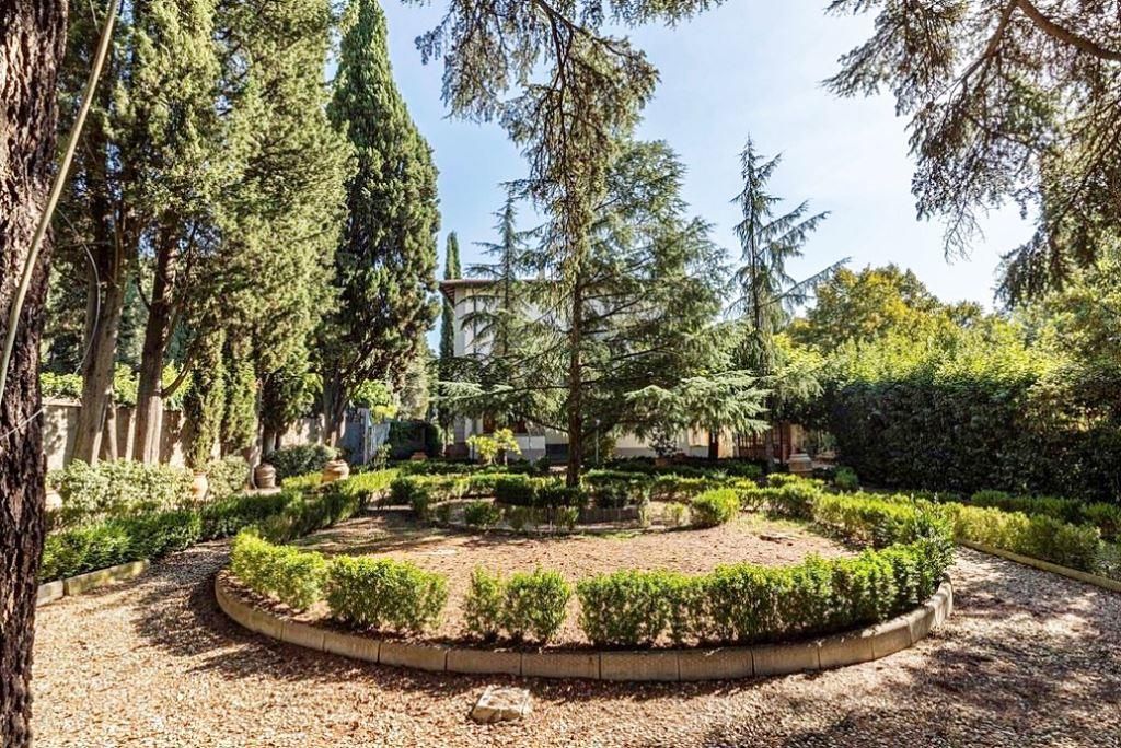 Вилла во Флоренции, Италия, 800 м² - фото 9