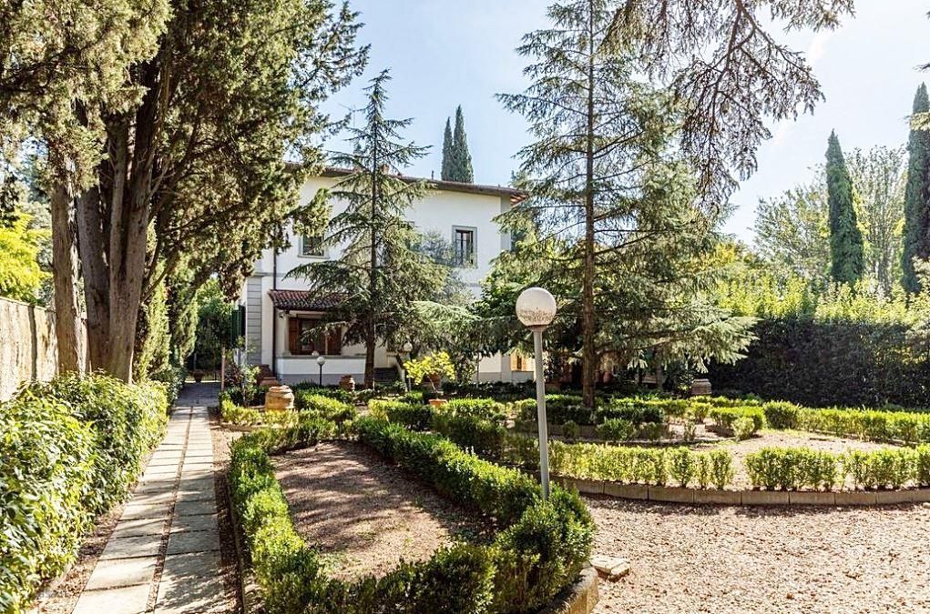 Вилла во Флоренции, Италия, 800 м² - фото 3