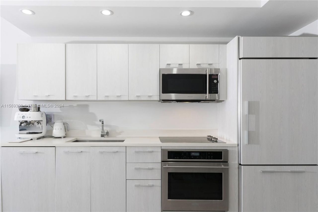 Квартира в Майами, США, 70 м² - фото 8