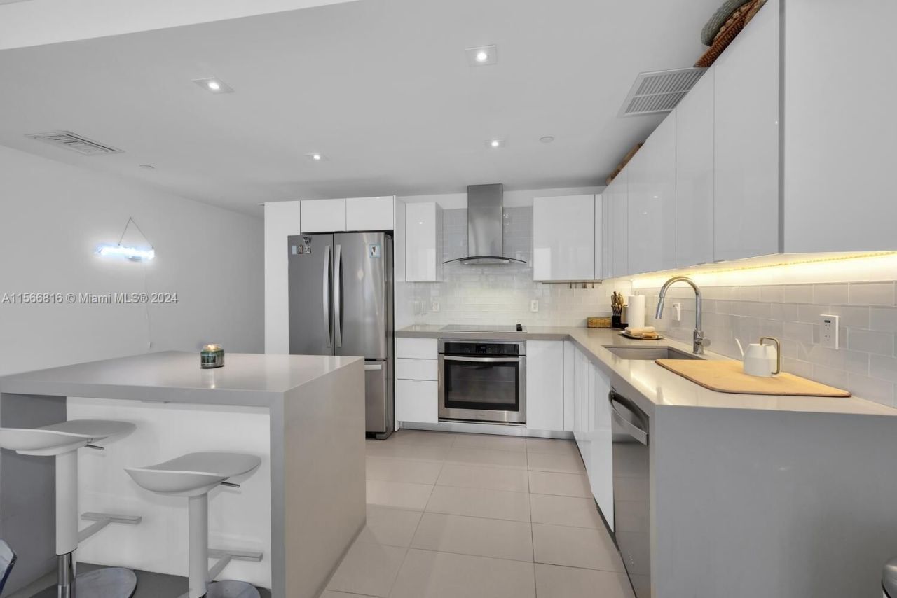 Квартира в Майами, США, 100 м² - фото 12