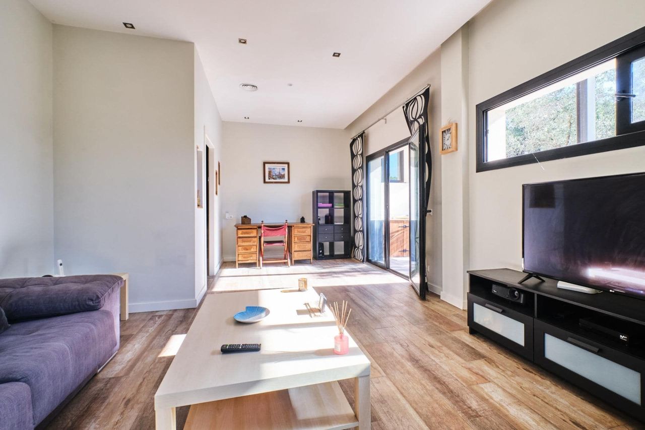 Дом в Барселоне, Испания, 413 м² - фото 17