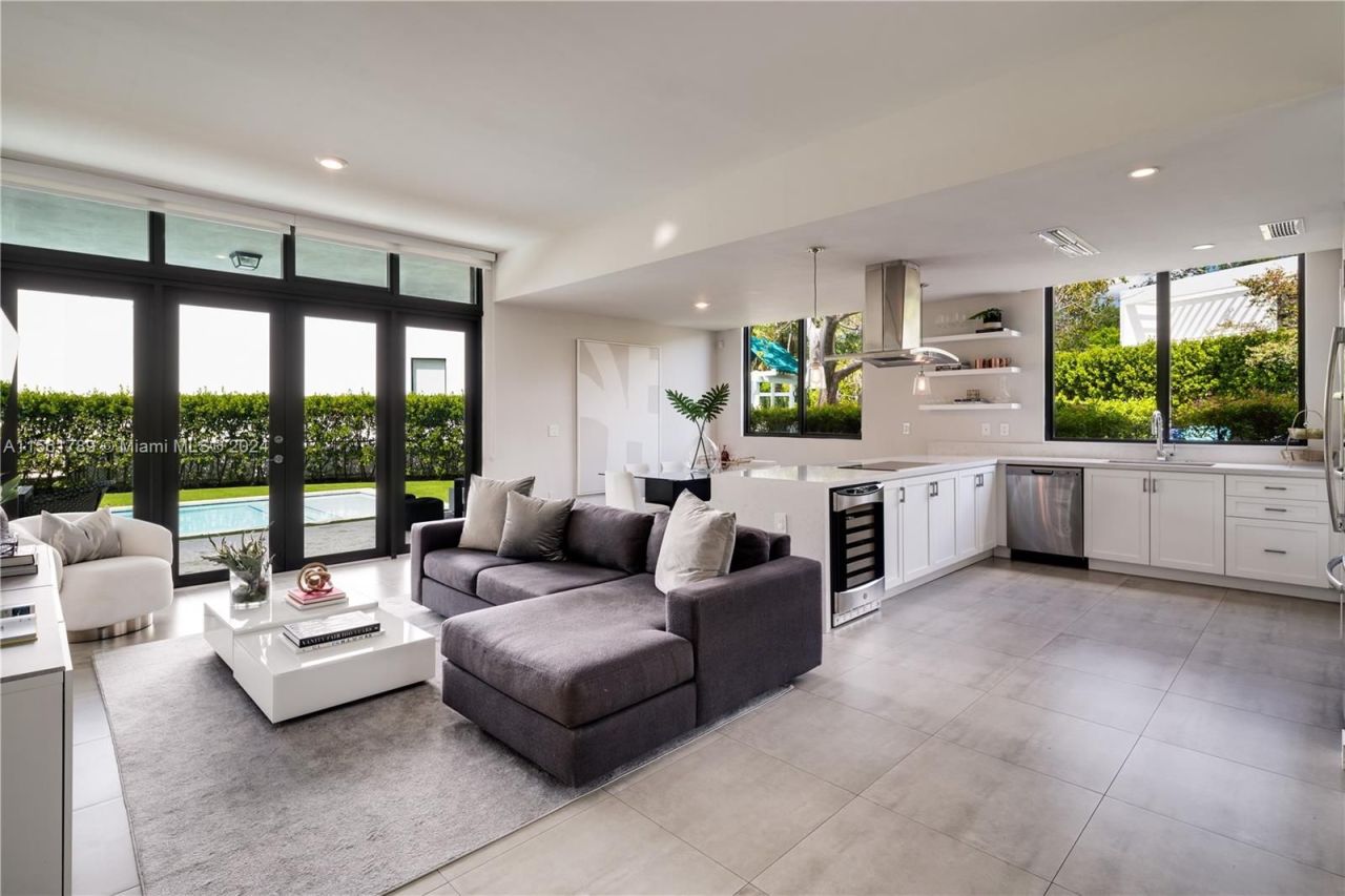 Дом в Майами, США, 200 м² - фото 3