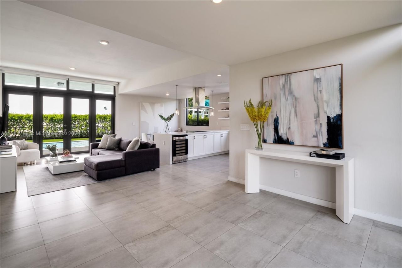 Дом в Майами, США, 200 м² - фото 6