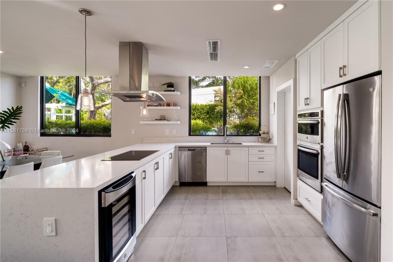 Дом в Майами, США, 200 м² - фото 7