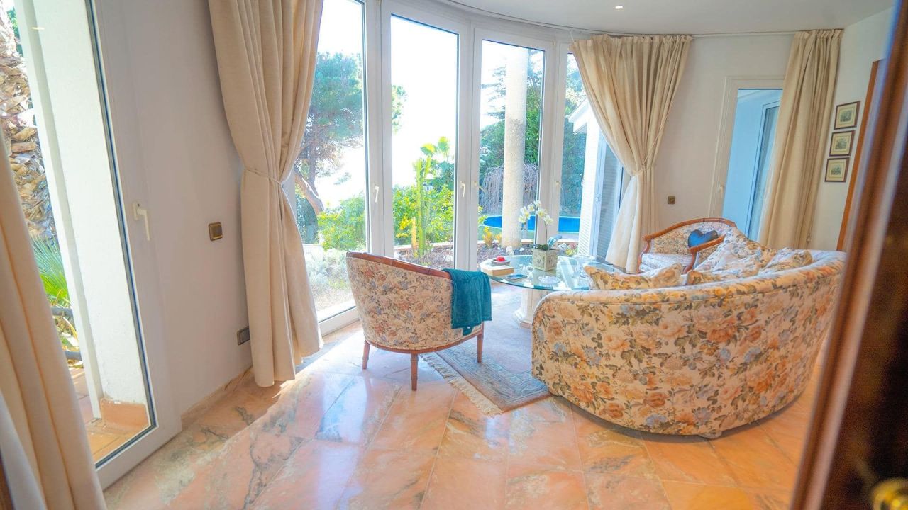 Вилла на Льорет-де-Мар, Испания, 738 м² - фото 12