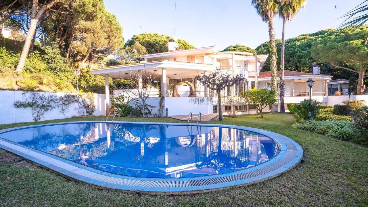 Вилла на Льорет-де-Мар, Испания, 738 м² - фото 13