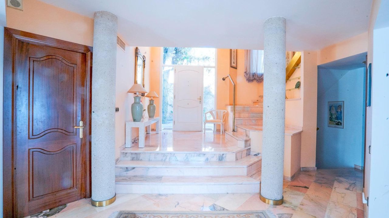 Вилла на Льорет-де-Мар, Испания, 738 м² - фото 18