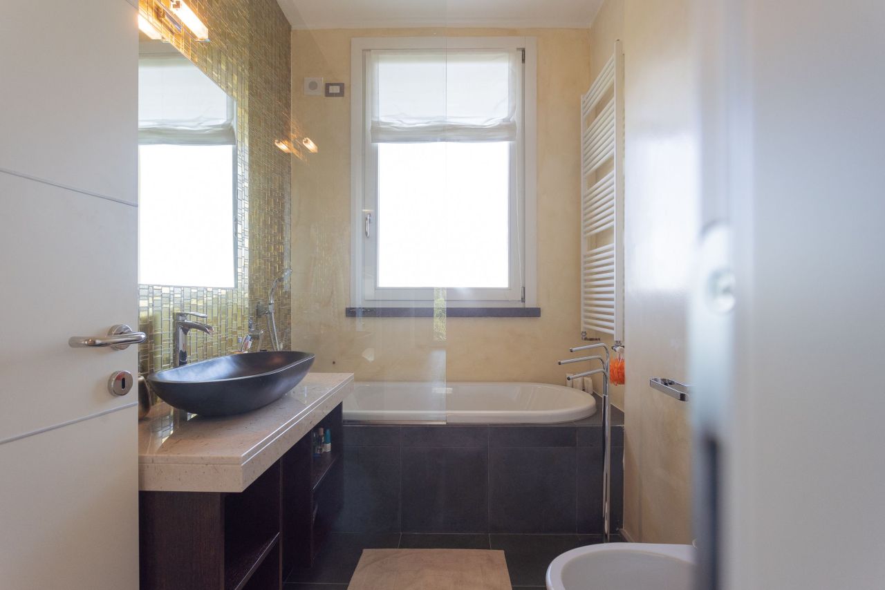 Вилла в Джиньезе, Италия, 500 м² - фото 3