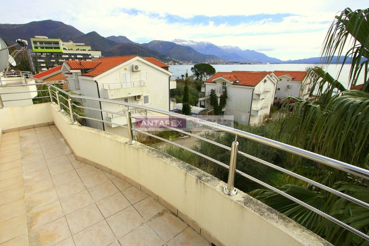 Апартаменты в Биеле, Черногория, 84 м2 - фото 1