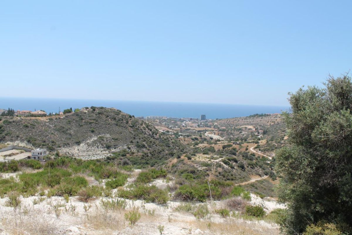 Земля в Лимасоле, Кипр, 1 007 сот. - фото 1