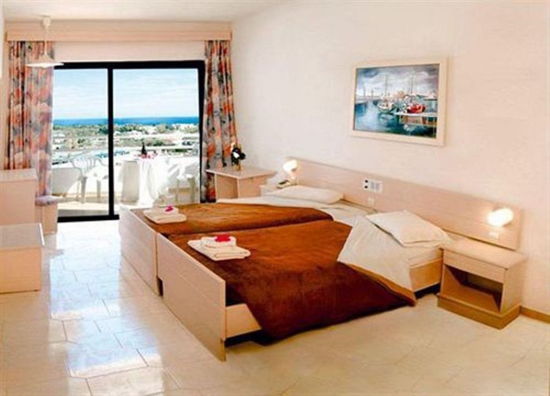 Отель, гостиница на островах Додеканес, Греция, 2 000 м2 - фото 1