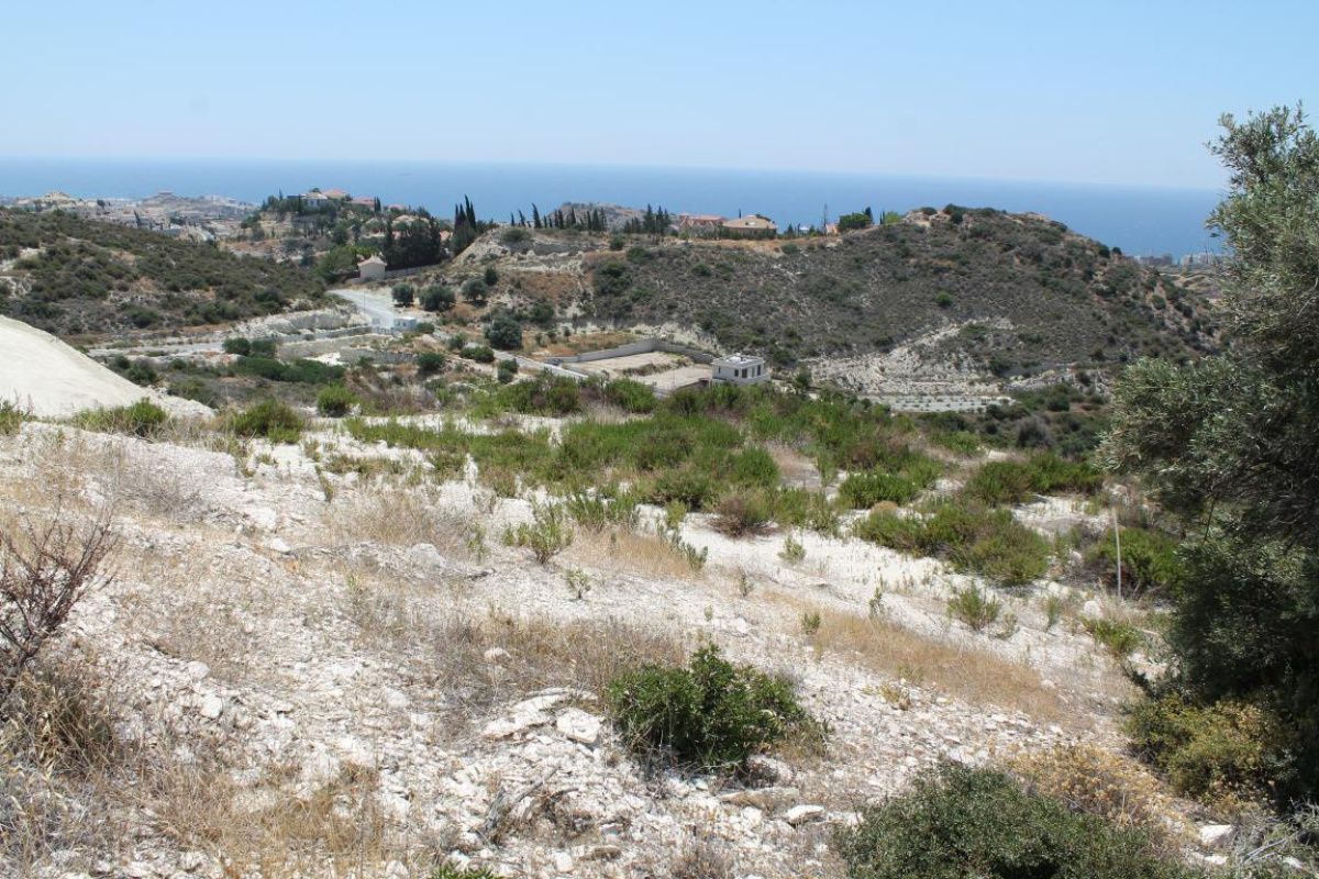 Земля в Лимасоле, Кипр, 869 сот. - фото 1