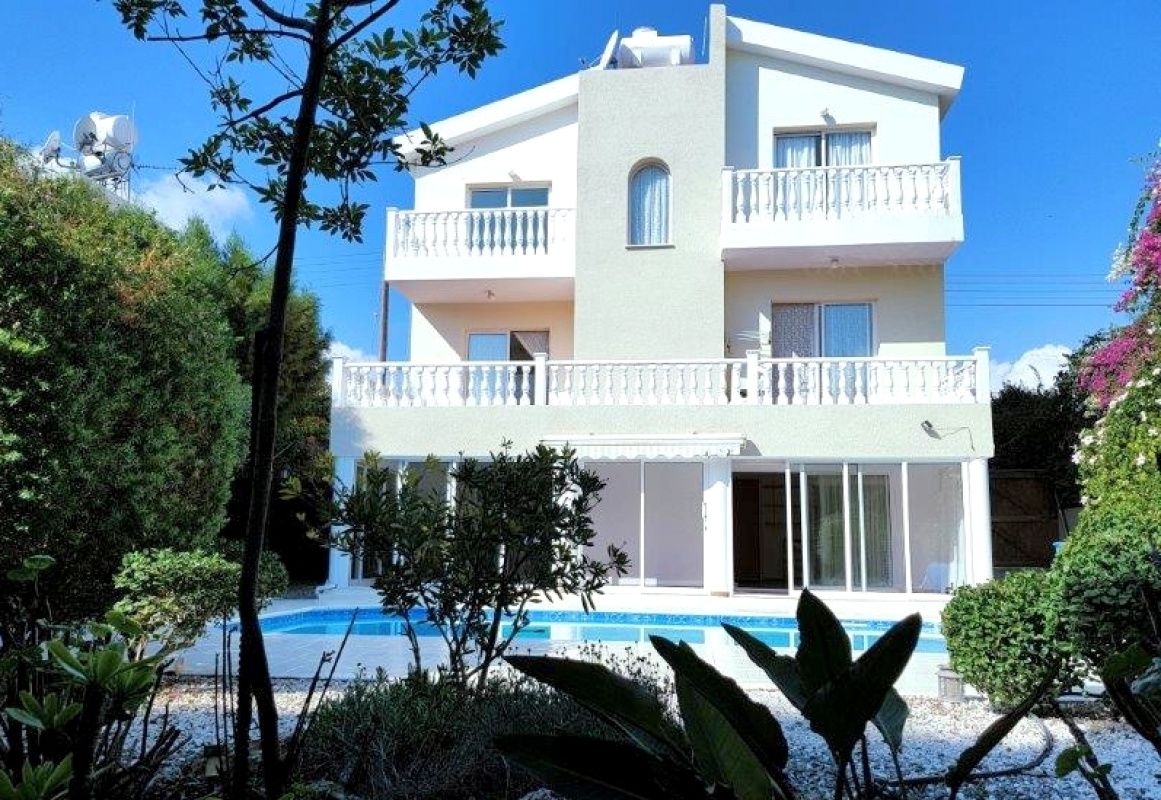 Дом в Пафосе, Кипр, 200 м2 - фото 1