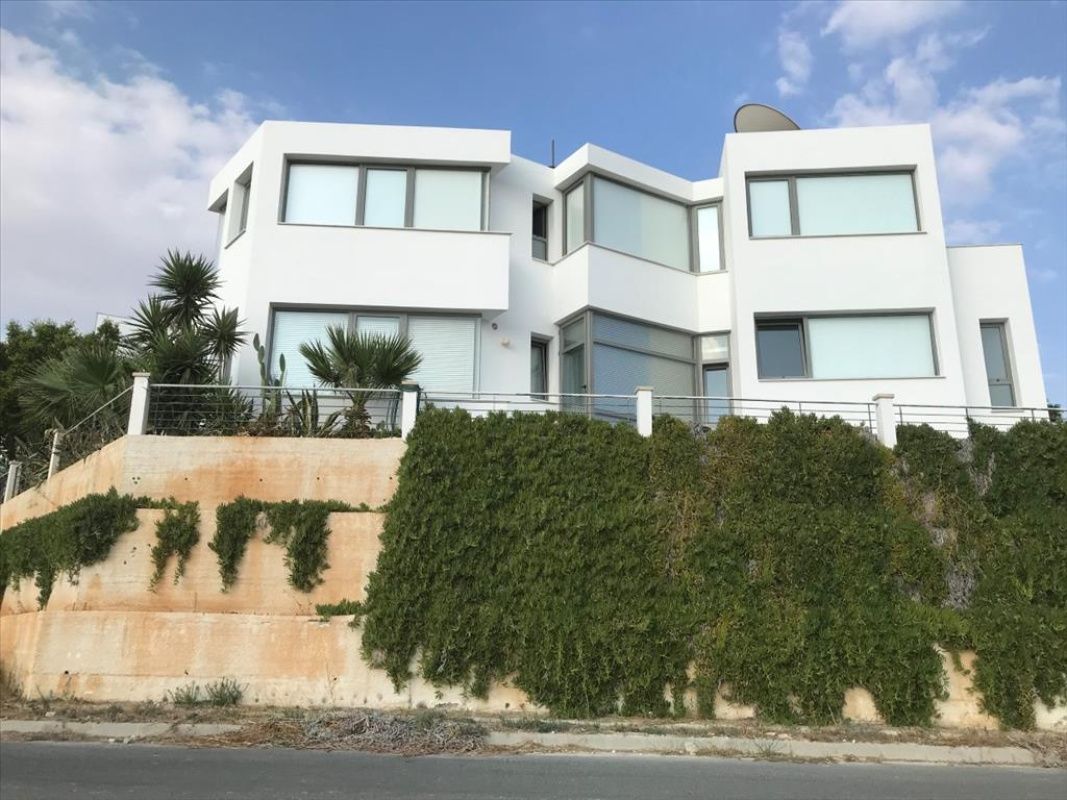 Дом в Ларнаке, Кипр, 280 м2 - фото 1